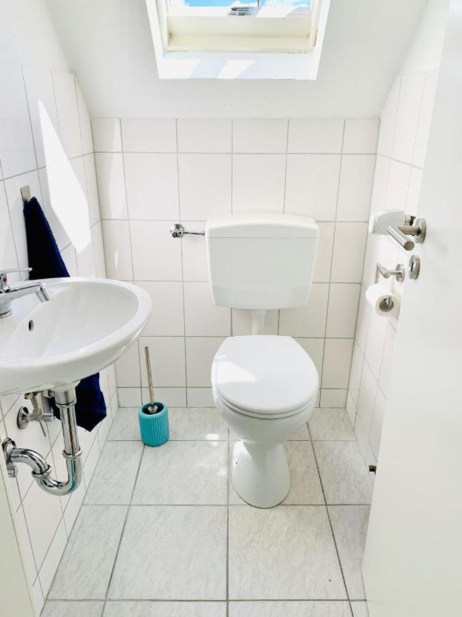 Ferienwohnung Liesel - Kuche, Bad, Wlan, 3 Schlafzimmer, Parkplatz Мальтердинген Экстерьер фото